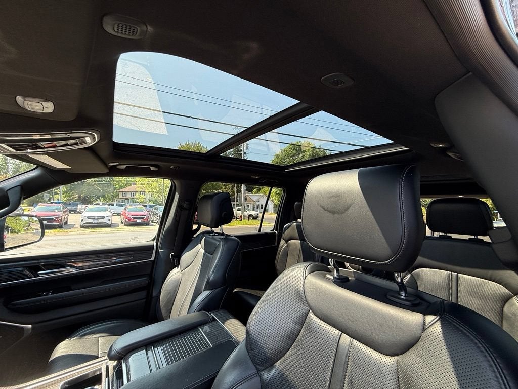 2022 Jeep Wagoneer Series III