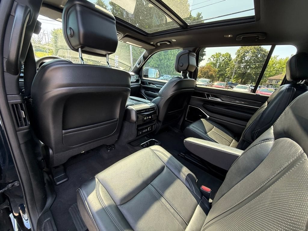 2022 Jeep Wagoneer Series III