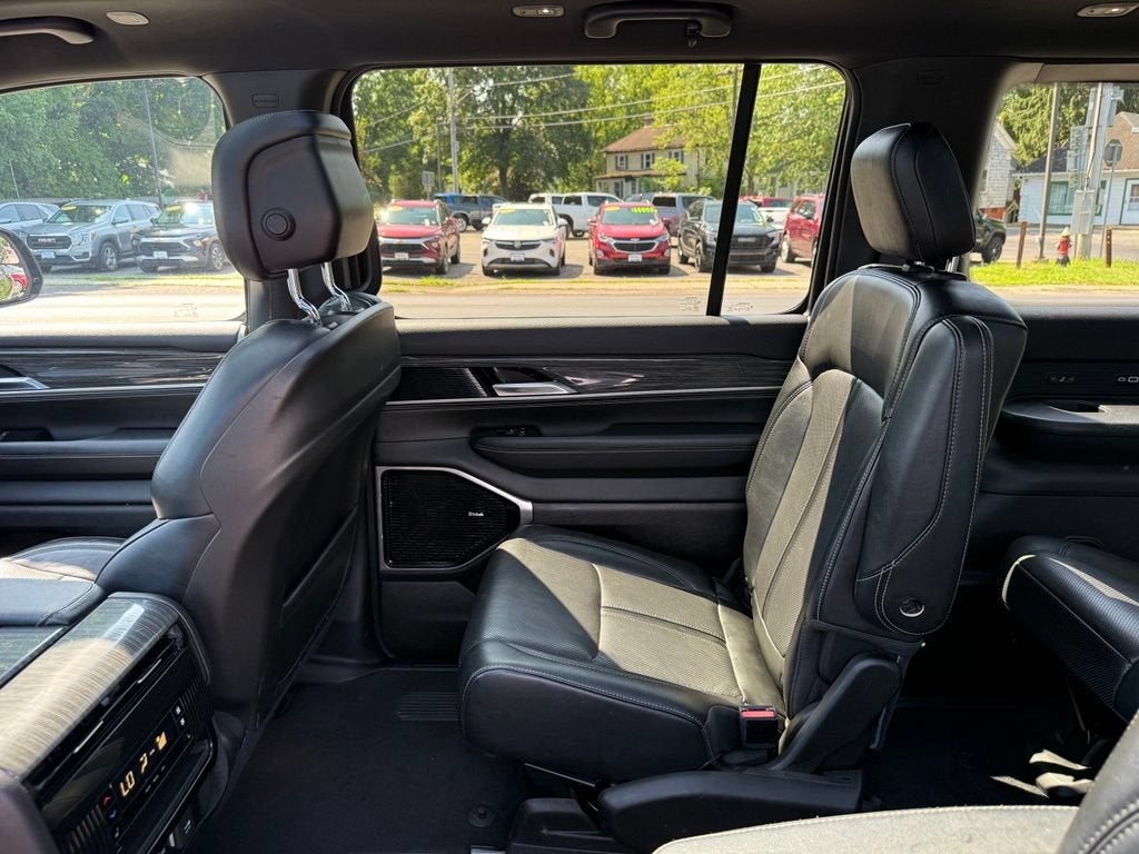 2022 Jeep Wagoneer Series III