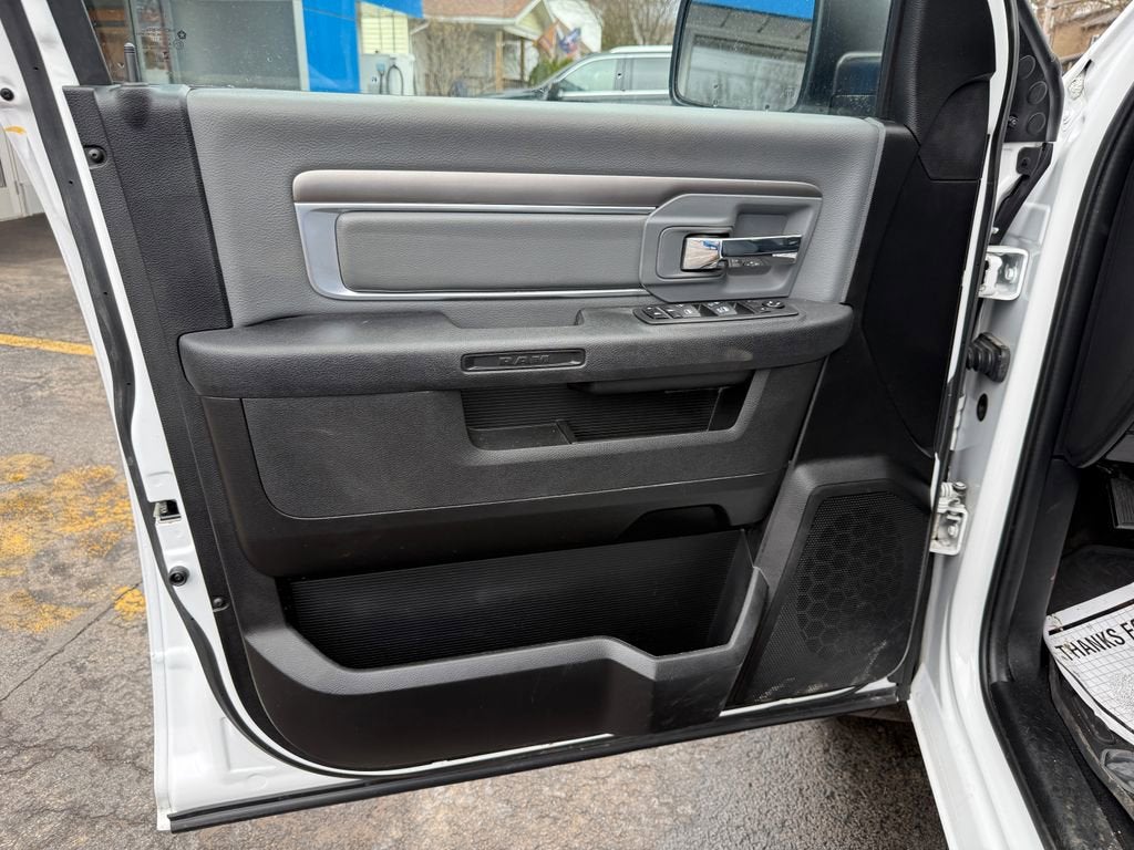 2023 RAM 1500 Classic SLT