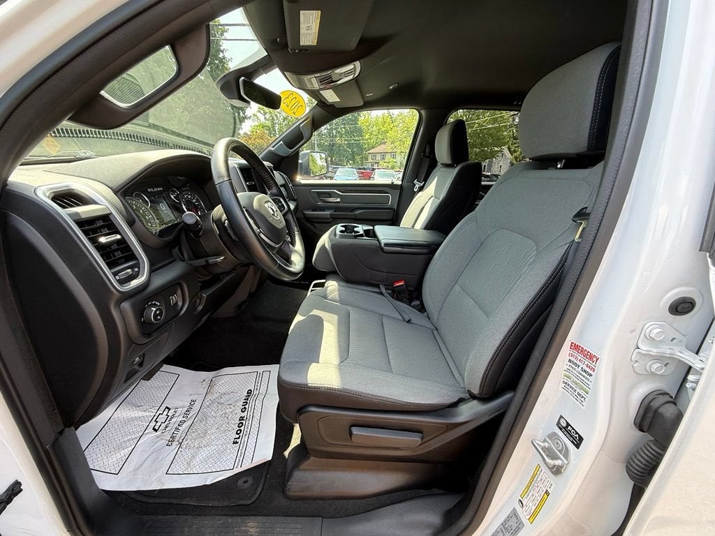 2023 RAM 1500 Big Horn Crew Cab 4x4 5'7" Box