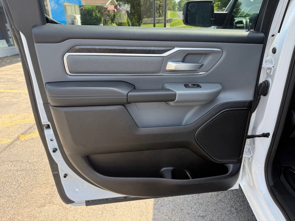2023 RAM 1500 Big Horn Crew Cab 4x4 5'7" Box