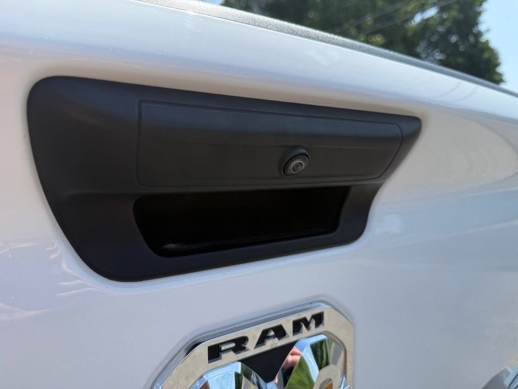 2023 RAM 1500 Big Horn Crew Cab 4x4 5'7" Box
