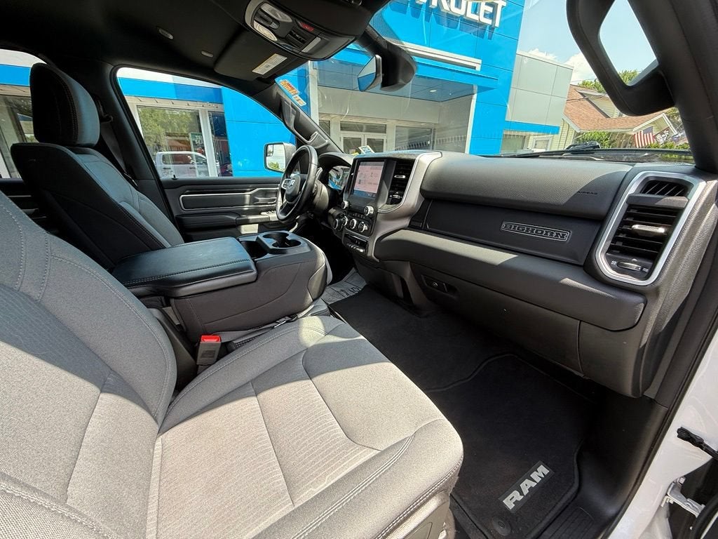 2023 RAM 1500 Big Horn Crew Cab 4x4 5'7" Box
