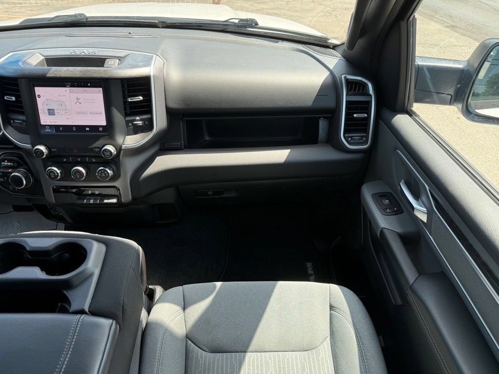 2023 RAM 1500 Big Horn Crew Cab 4x4 5'7" Box