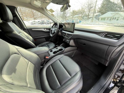 2025 Ford Escape Platinum