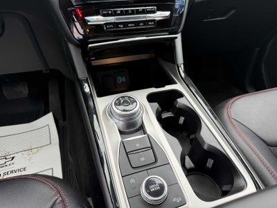 2024 Ford Explorer ST-Line