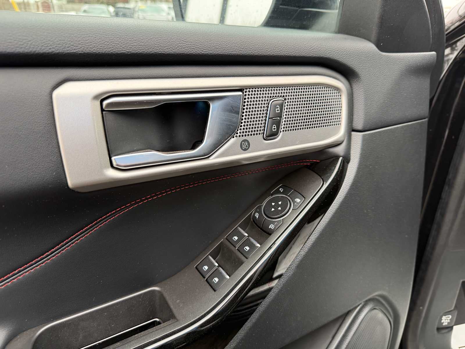 2024 Ford Explorer ST-Line