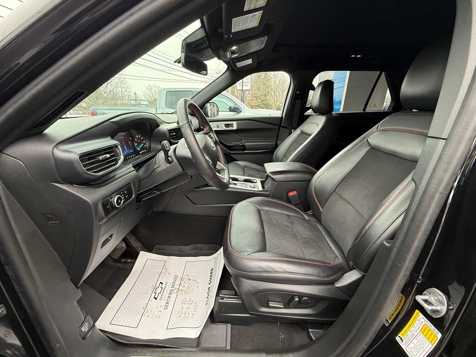 2024 Ford Explorer ST-Line