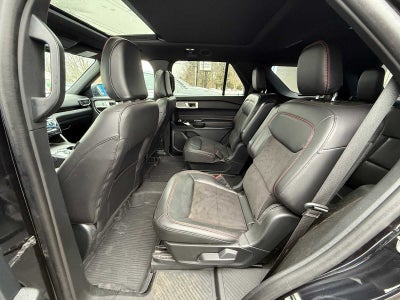 2024 Ford Explorer ST-Line