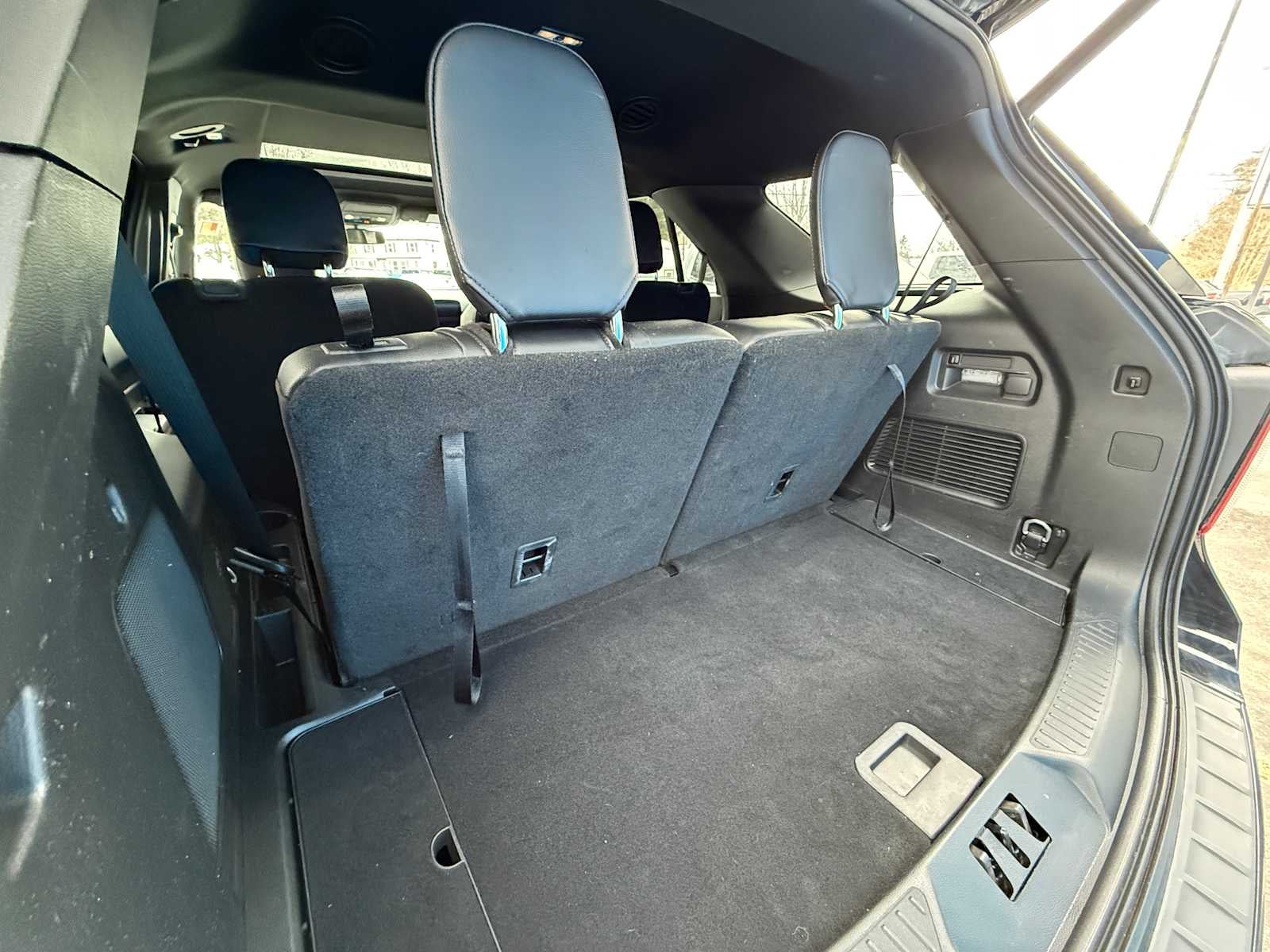 2024 Ford Explorer ST-Line