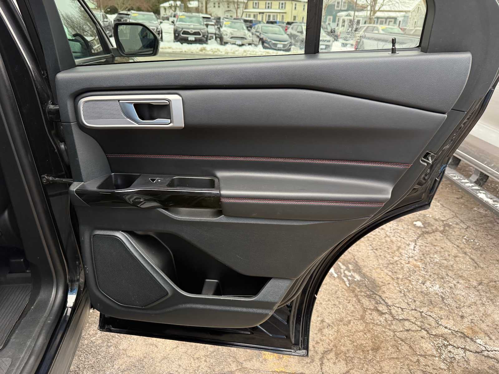 2024 Ford Explorer ST-Line