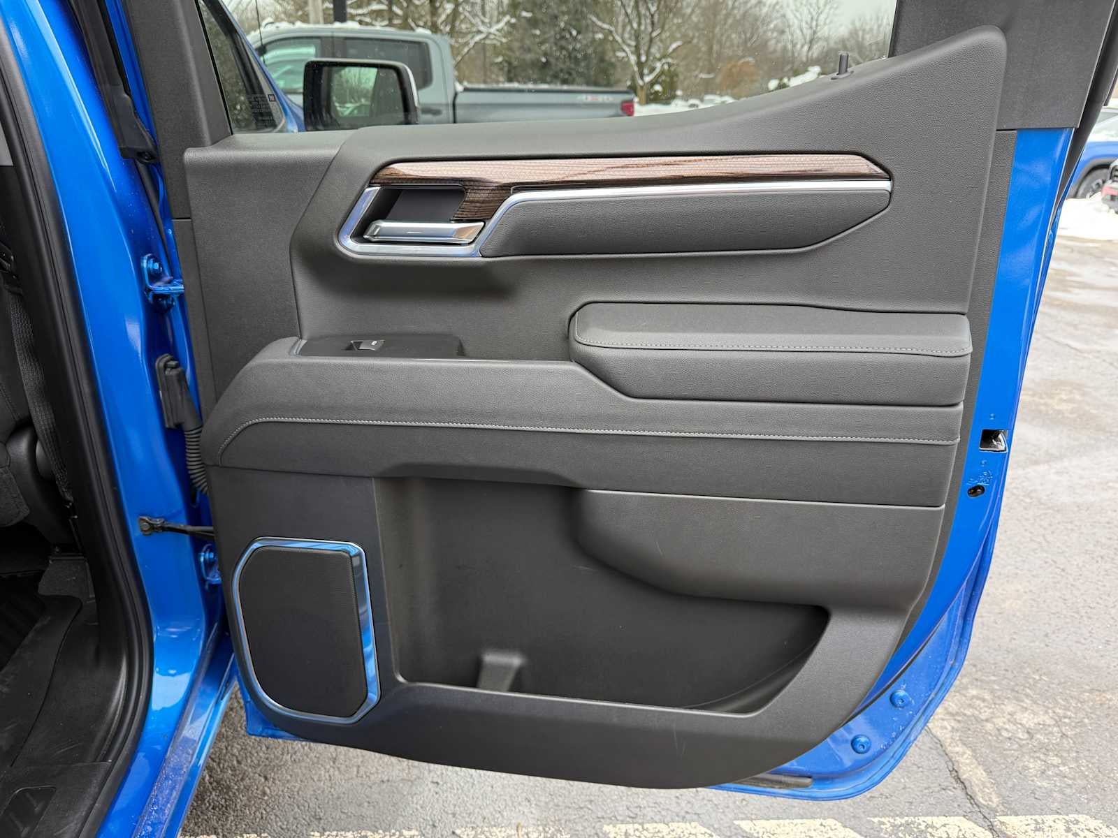 2025 Chevrolet Silverado 1500 LT (2FL)