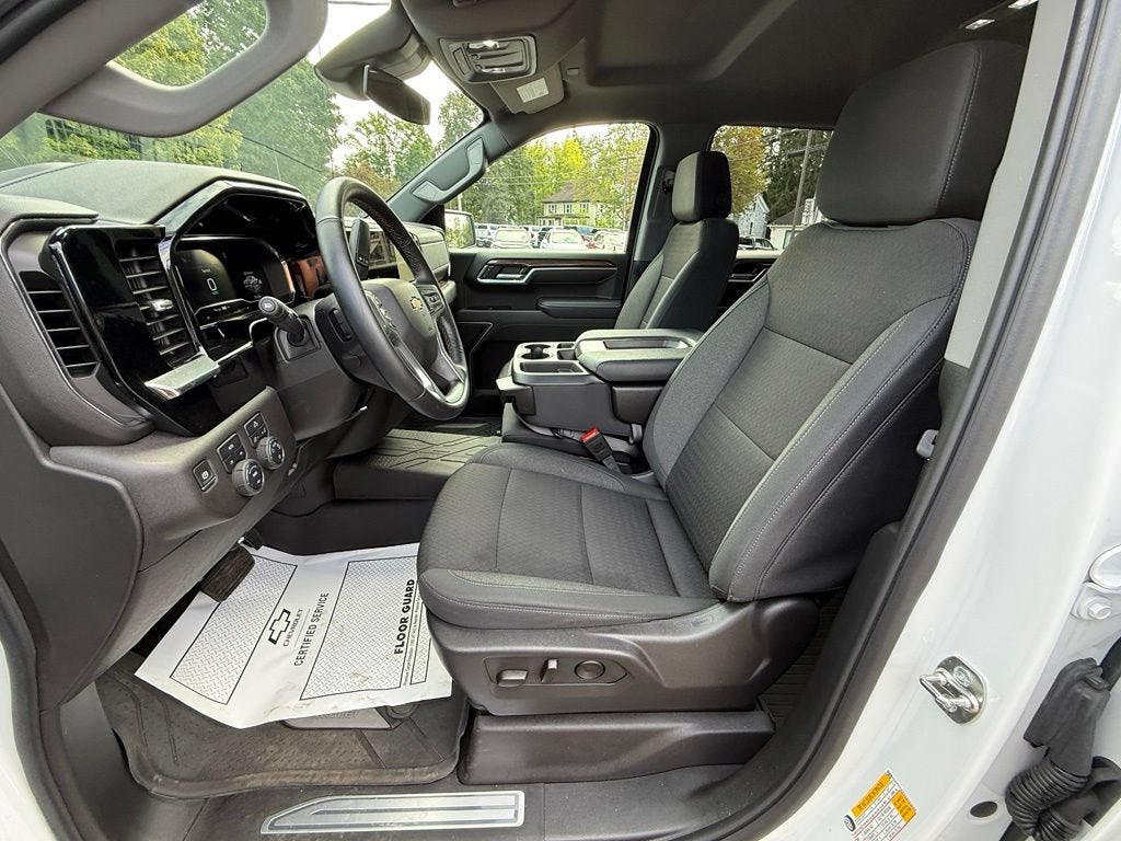 2025 Chevrolet Silverado 1500 LT (2FL)