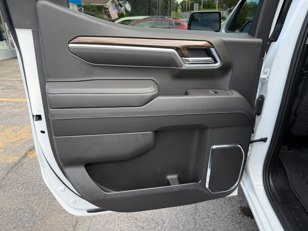 2025 Chevrolet Silverado 1500 LT (2FL)