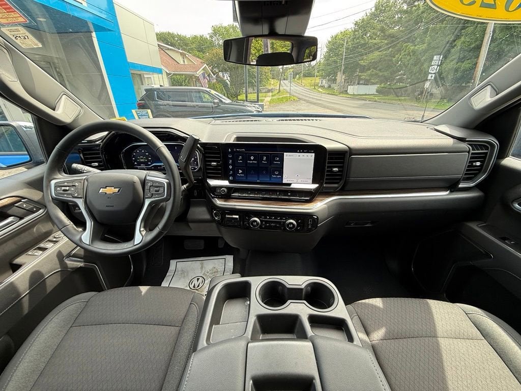 2025 Chevrolet Silverado 1500 LT (2FL)