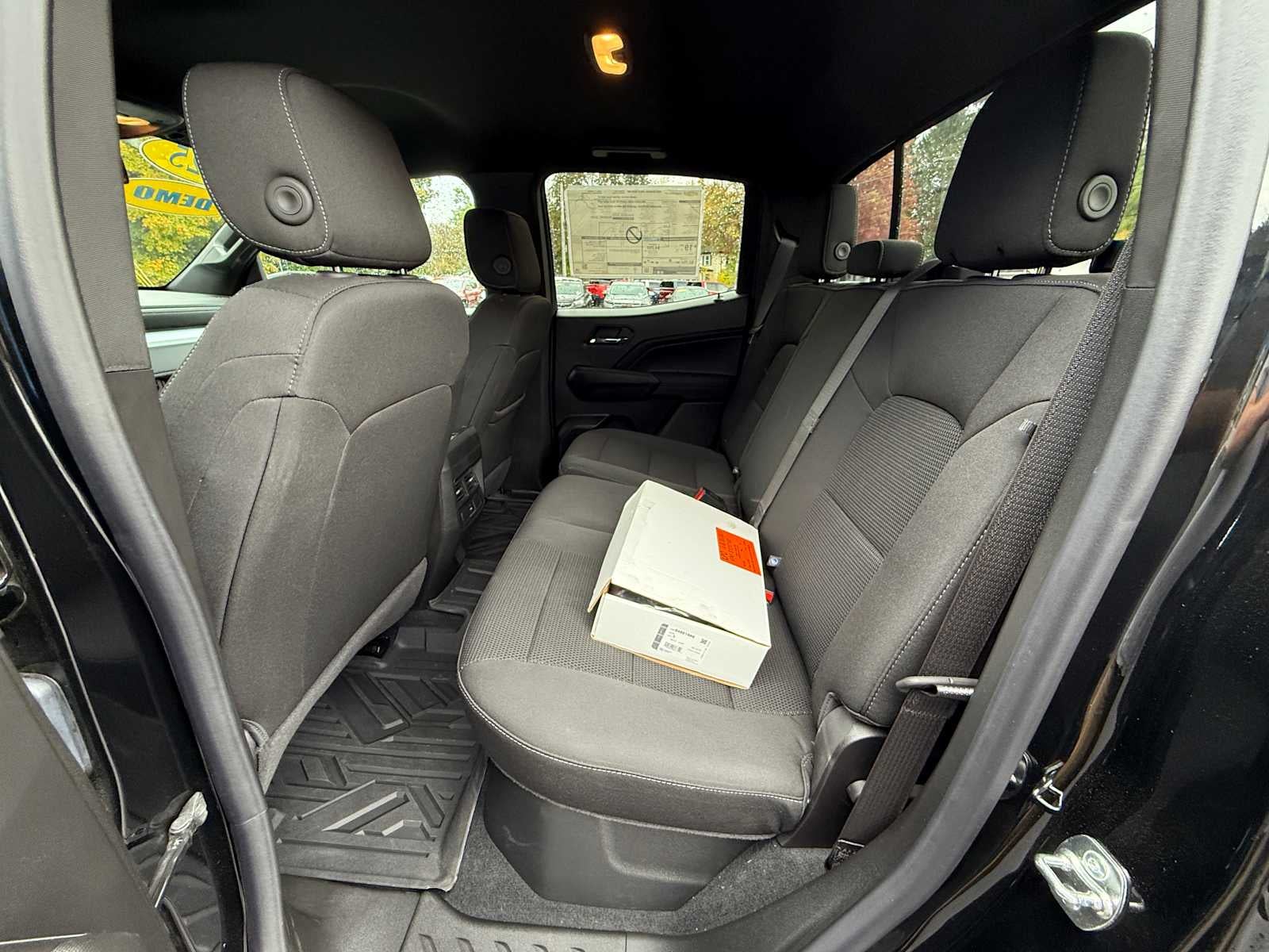 2025 Chevrolet Colorado WT/LT