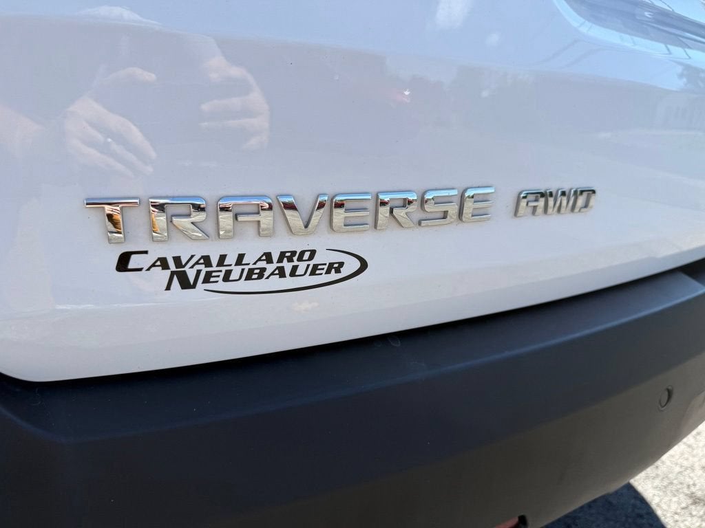 2021 Chevrolet Traverse LT Cloth