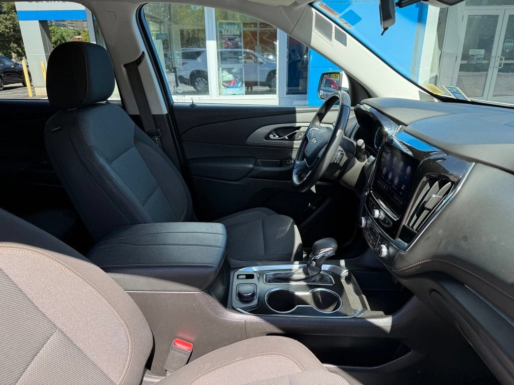 2021 Chevrolet Traverse LT Cloth