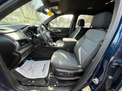 2022 Chevrolet Traverse LT Cloth