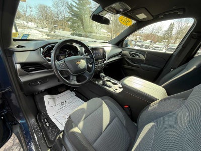 2022 Chevrolet Traverse LT Cloth