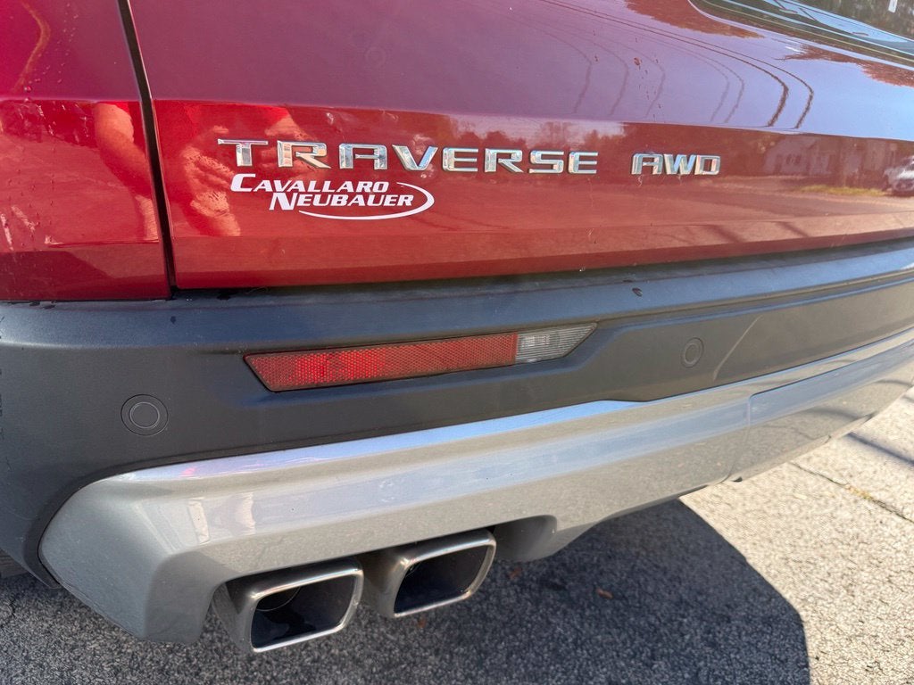 2025 Chevrolet Traverse LT