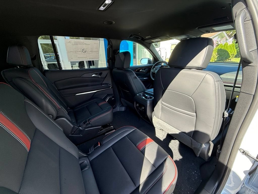 2027 Chevrolet Traverse RS