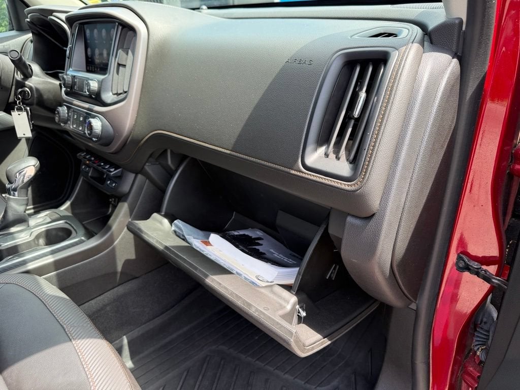 2022 GMC Canyon AT4 - Leather
