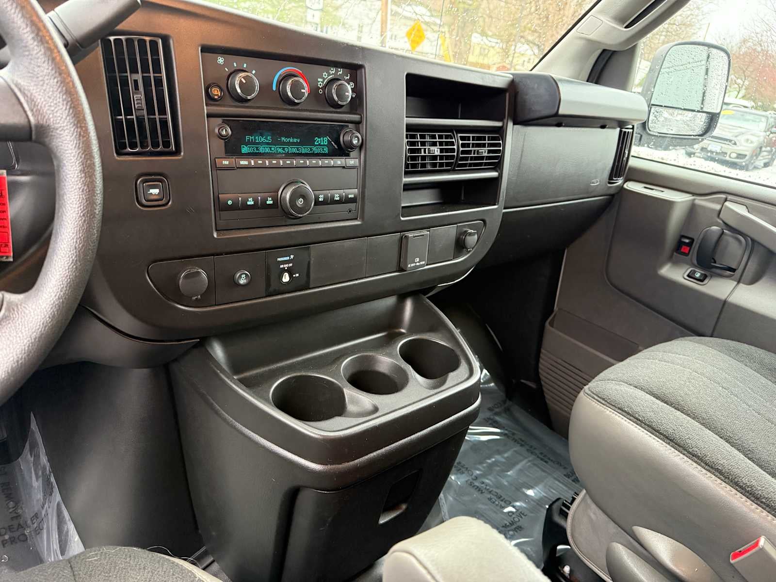 2023 GMC Savana Cargo 2500 Work Van