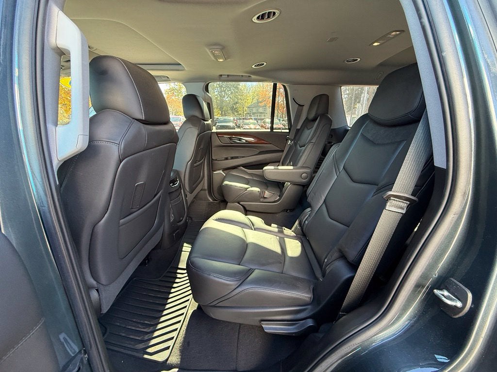 2020 Cadillac Escalade Luxury