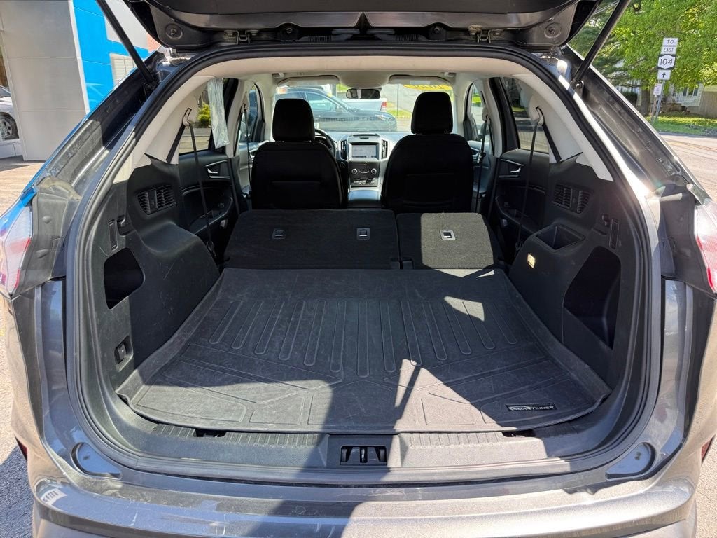 2020 Ford Edge SE