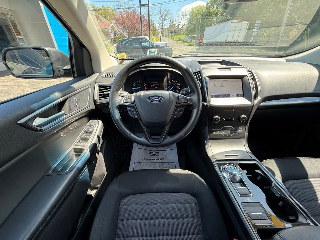 2020 Ford Edge SE