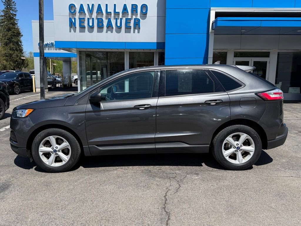 2020 Ford Edge SE