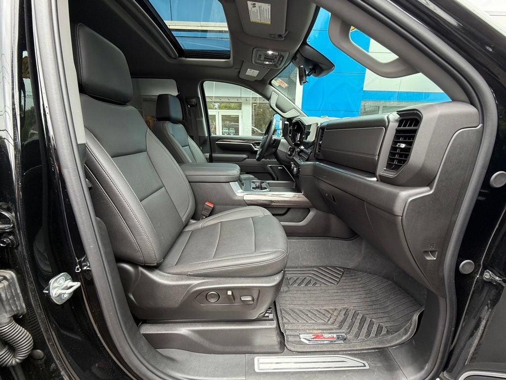 2025 Chevrolet Silverado 3500 HD LTZ
