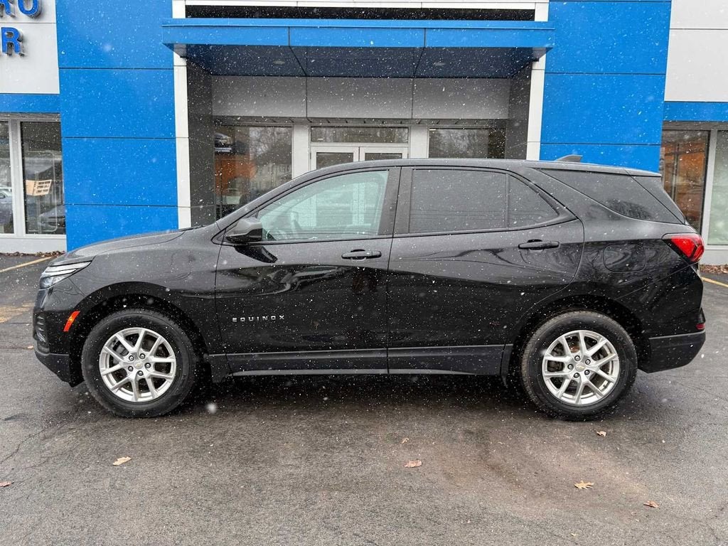 2022 Chevrolet Equinox LS