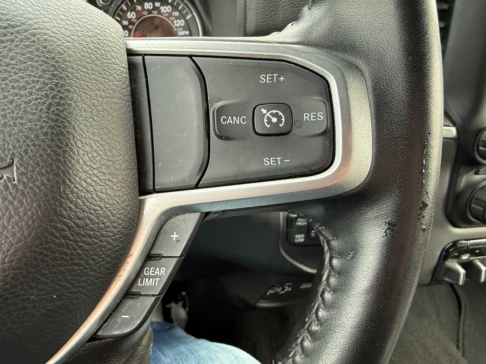 2024 RAM 2500 Big Horn Crew Cab 4x4 6'4" Box