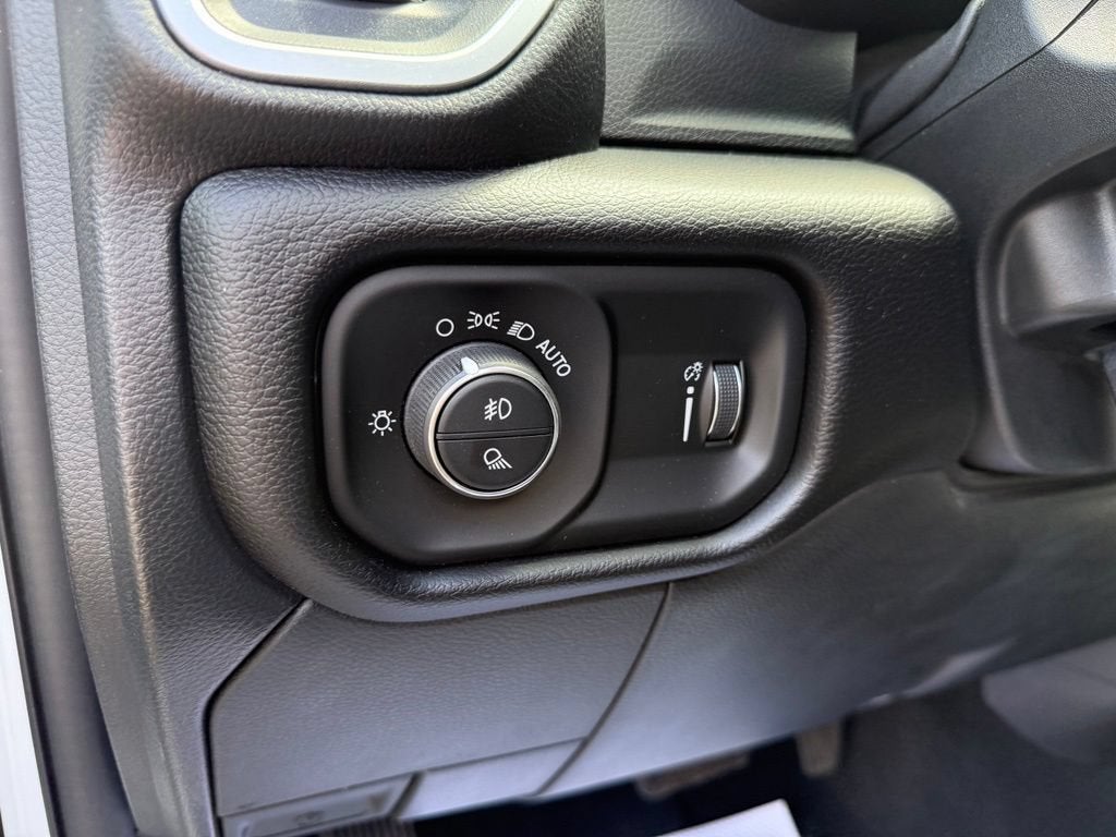 2024 RAM 2500 Big Horn Crew Cab 4x4 6'4" Box