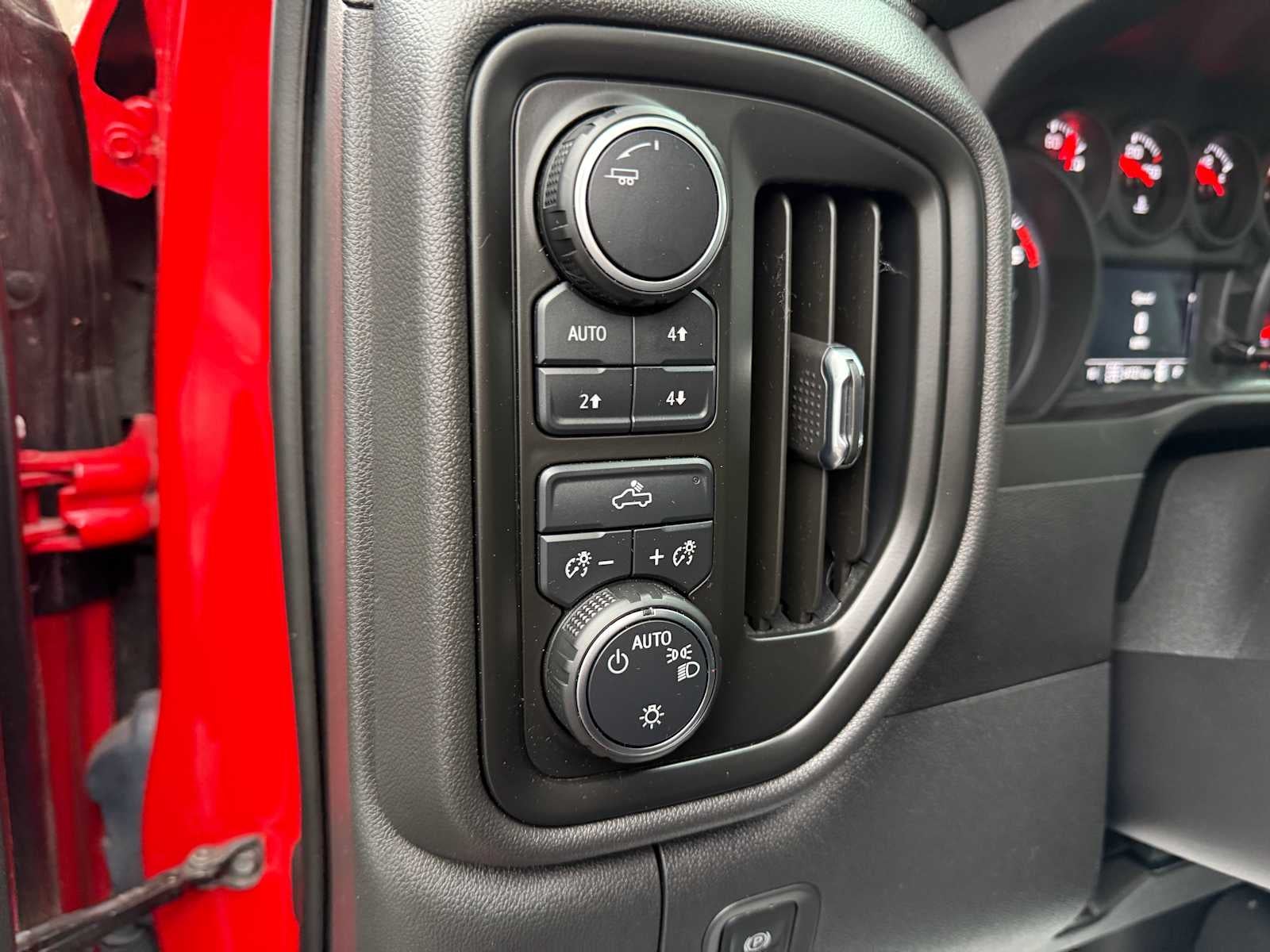 2023 Chevrolet Silverado 1500 Custom Trail Boss