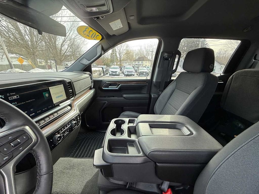 2023 Chevrolet Silverado 1500 LT (2FL)