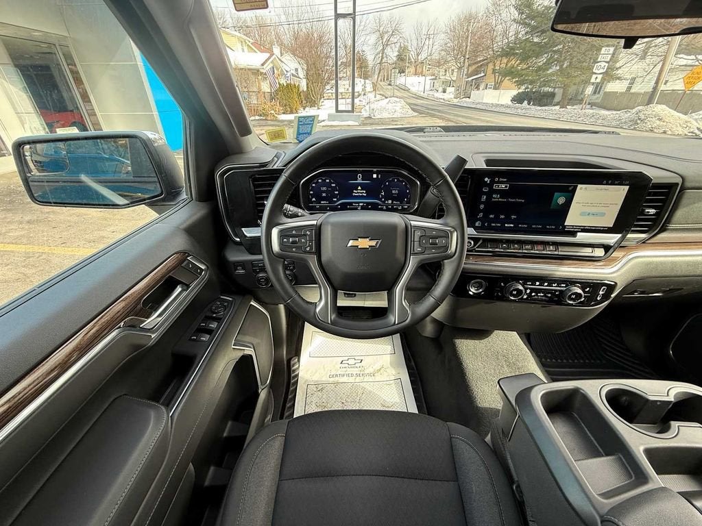 2023 Chevrolet Silverado 1500 LT (2FL)