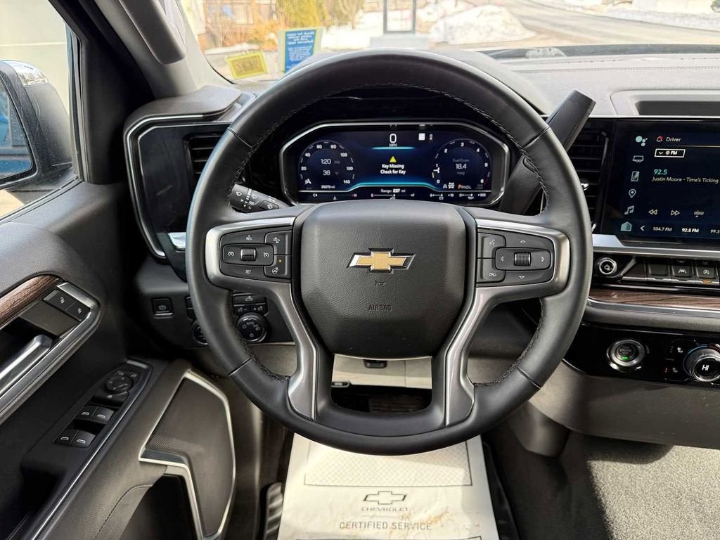 2023 Chevrolet Silverado 1500 LT (2FL)