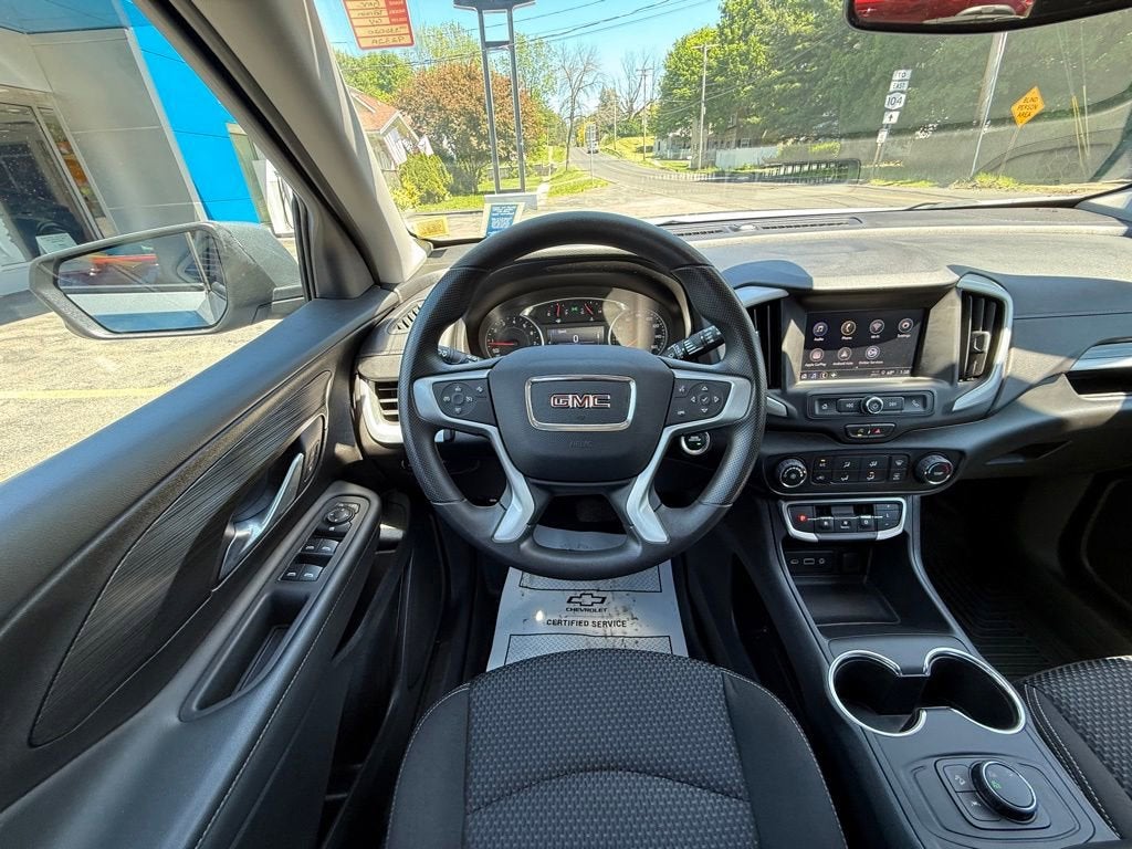 2024 GMC Terrain SLE