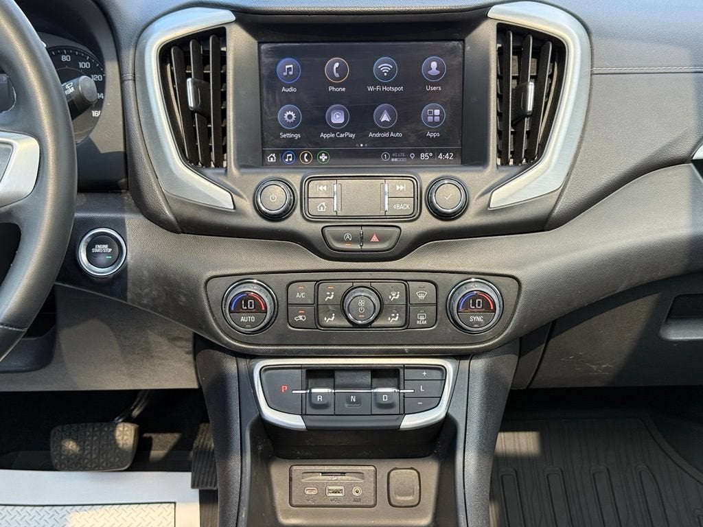 2023 GMC Terrain SLT