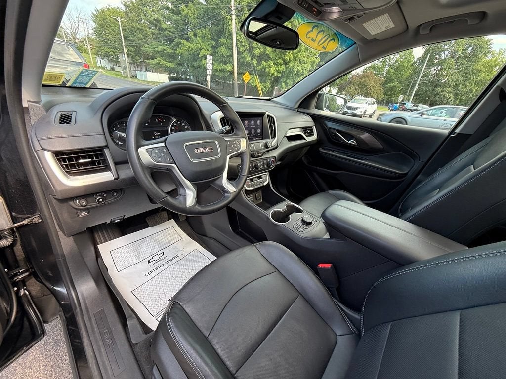 2023 GMC Terrain SLT