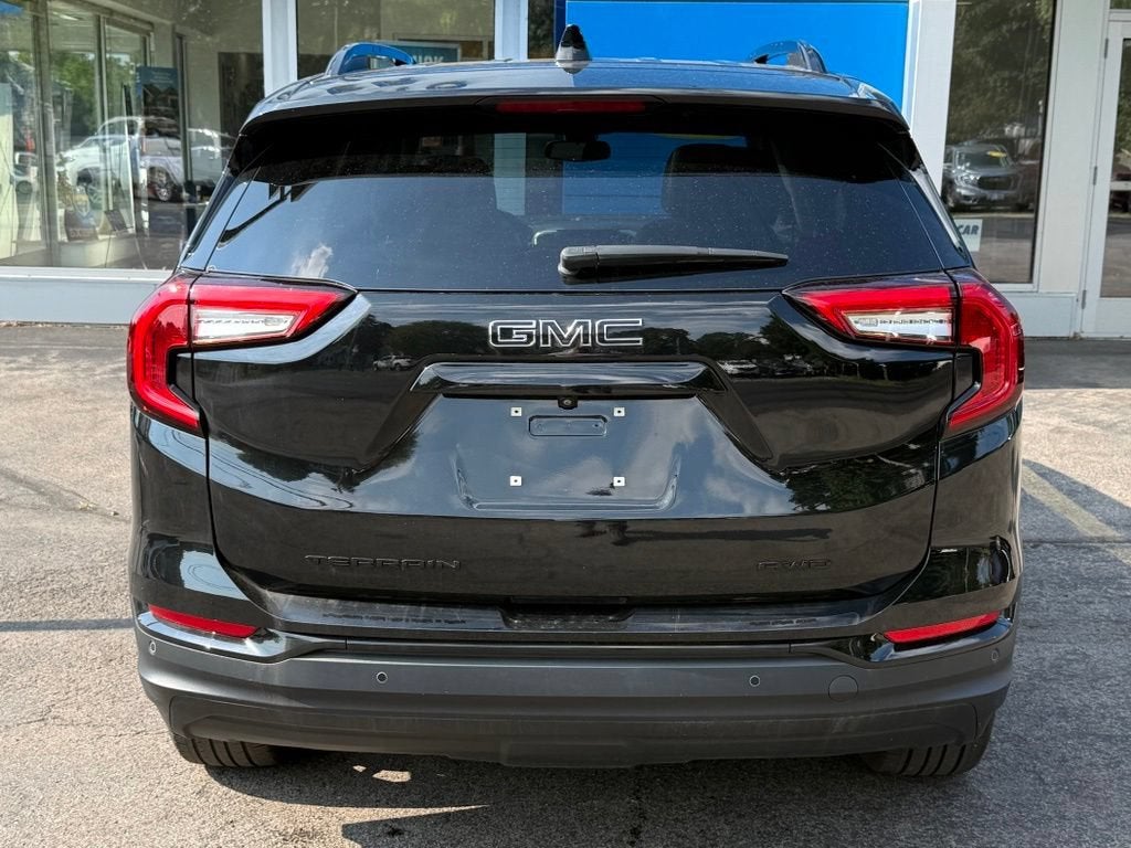 2023 GMC Terrain SLT