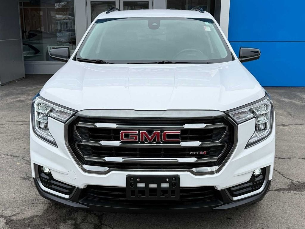 2023 GMC Terrain AT4
