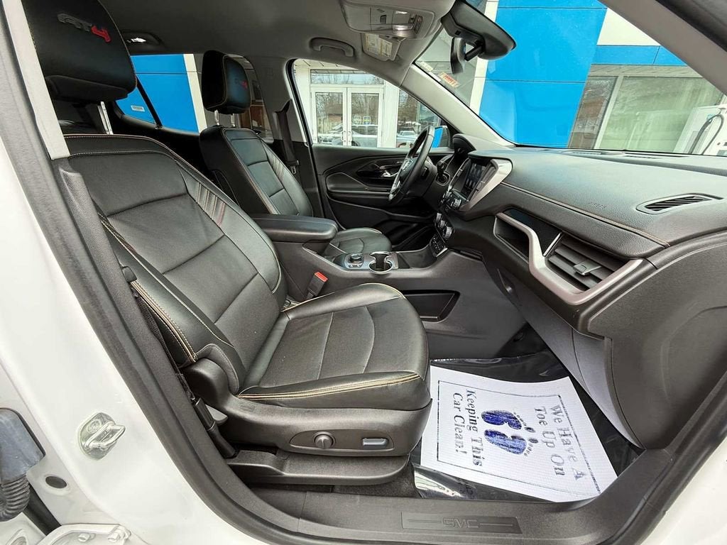 2023 GMC Terrain AT4