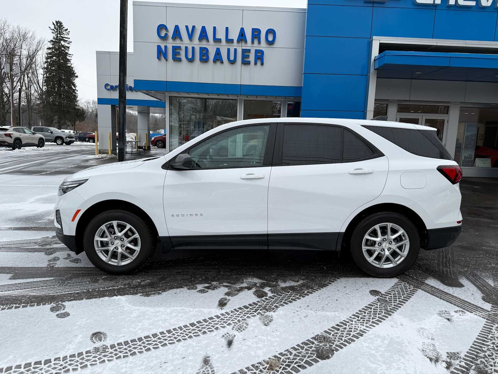 2023 Chevrolet Equinox LS