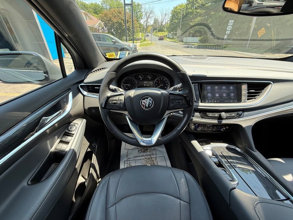 2023 Buick Enclave Essence