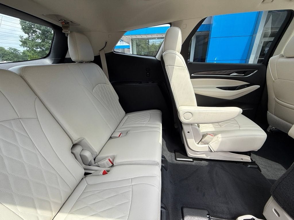 2022 Buick Enclave Avenir